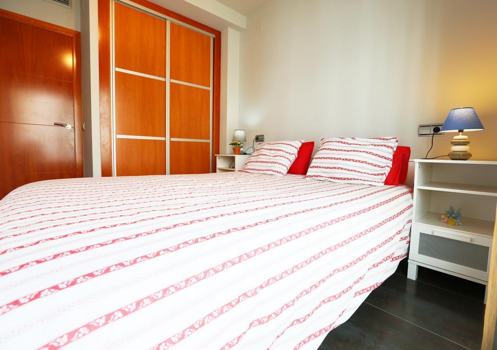 Apartamentos La Torre Cambrils Chambre photo
